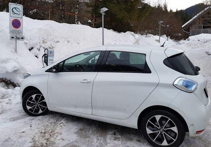 Praksa zavarovanja najete baterije pri vozilu Renault ZOE