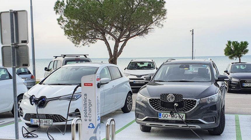 Električni vozili MG ZS EV in ZOE ZE50