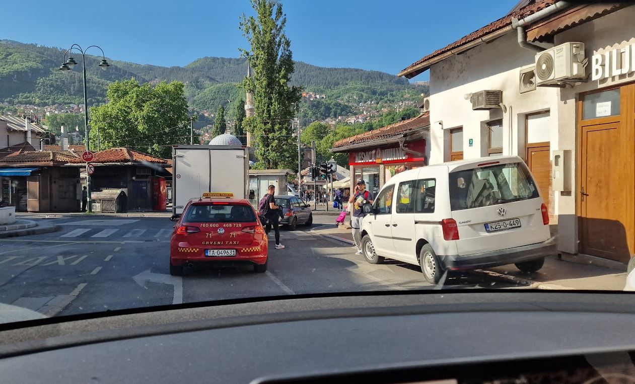 Odhod iz centra Sarajeva