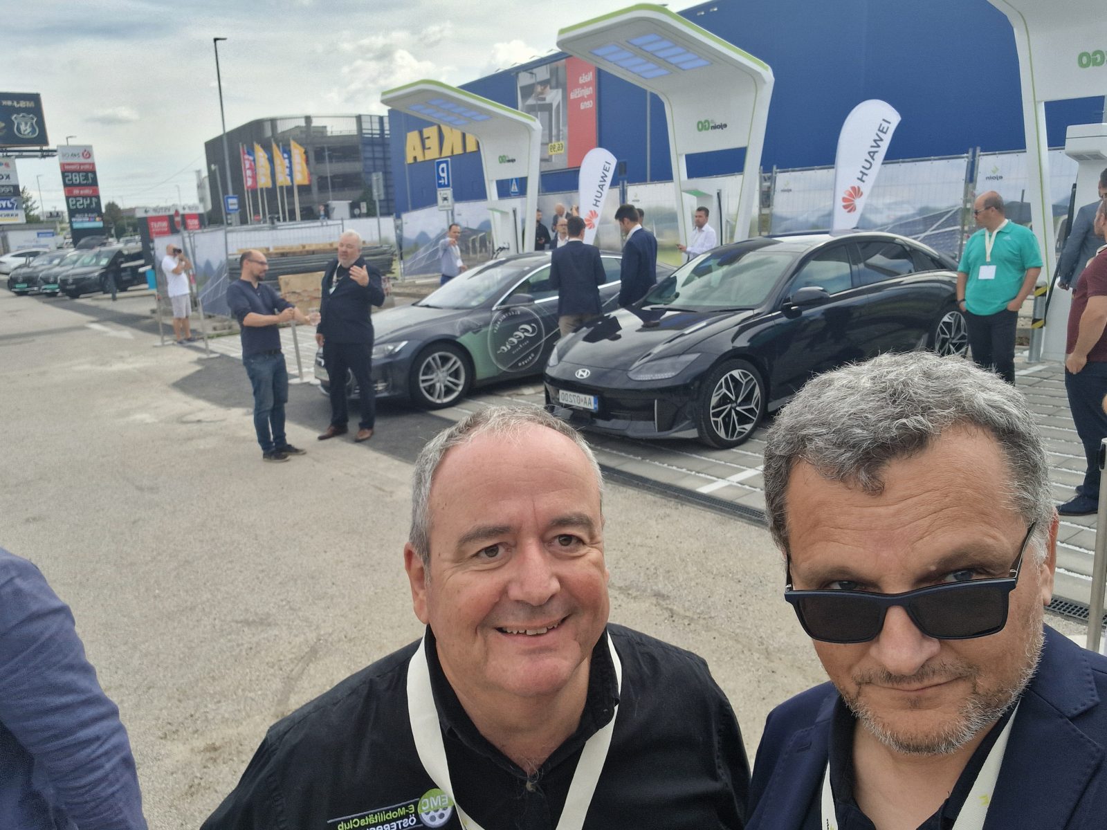 Franz Liebmann (EMC ElektroMobilitätsClub Österreich) in Ignac Završnik (DeMS)