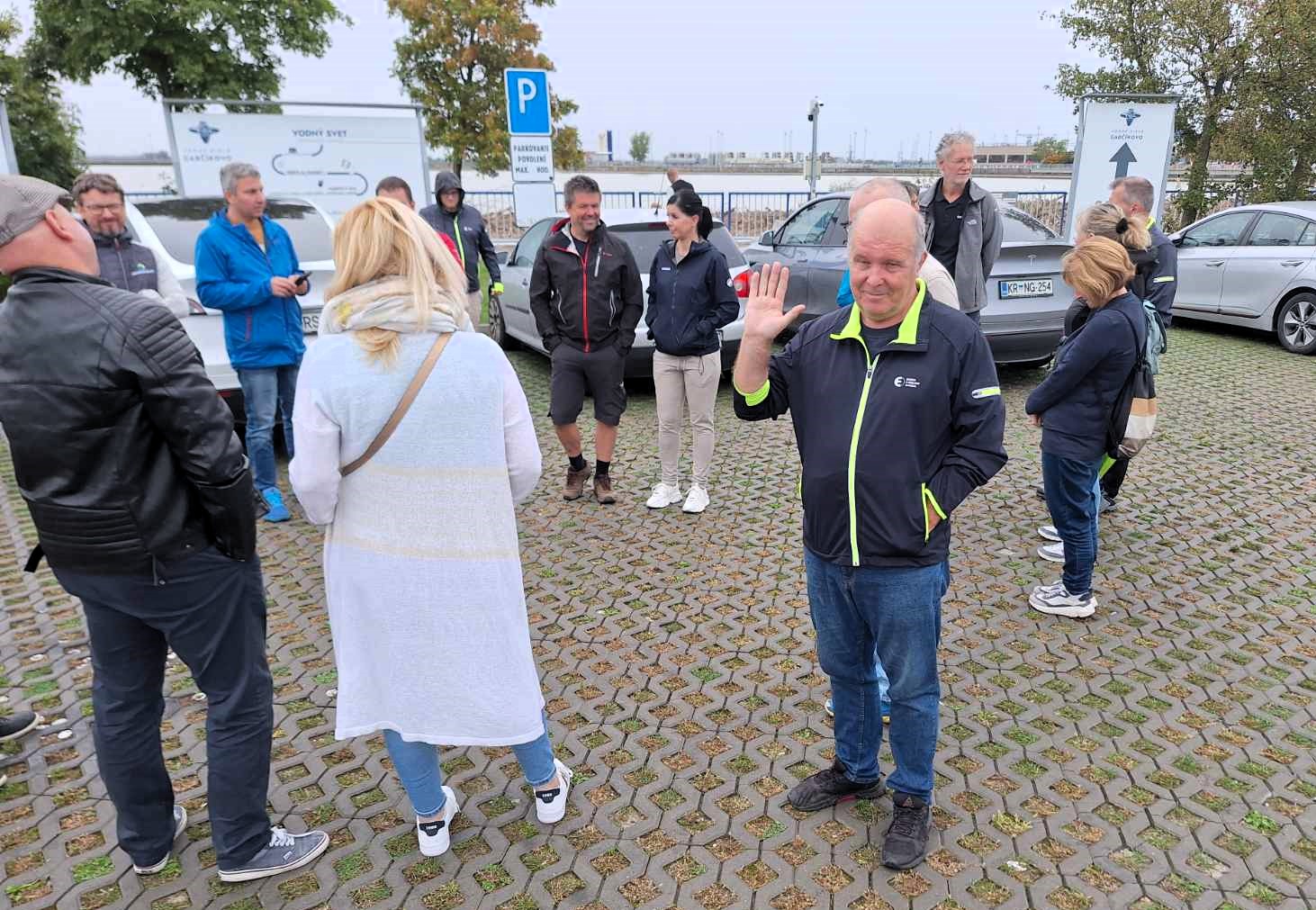 Pred obiskom HE