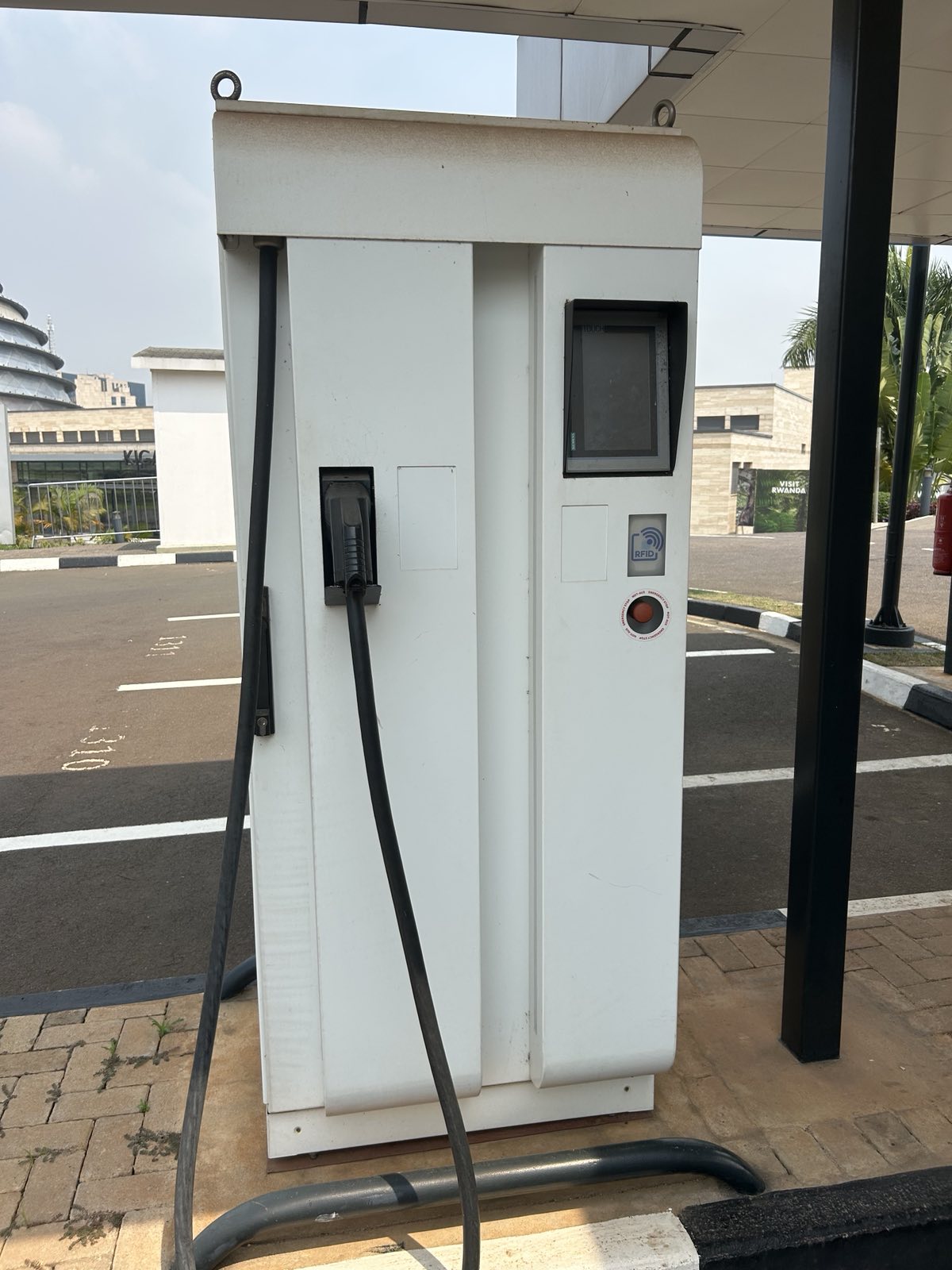 DC polnilno mesto moči 120 kW