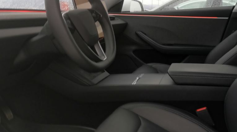 Notranjost Tesle Model 3 Highland
