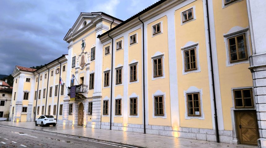 Soočimo se s prihodnostjo: e-mobilnost v Sloveniji 2025