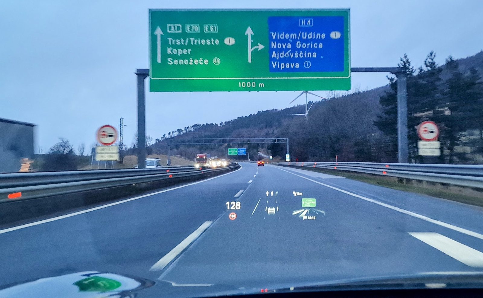 Na poti proti morju, prikaz HUD