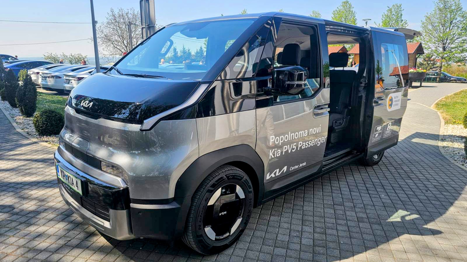 Kia PV5 na štartu dogodka Povezujemo e-Slovenijo
