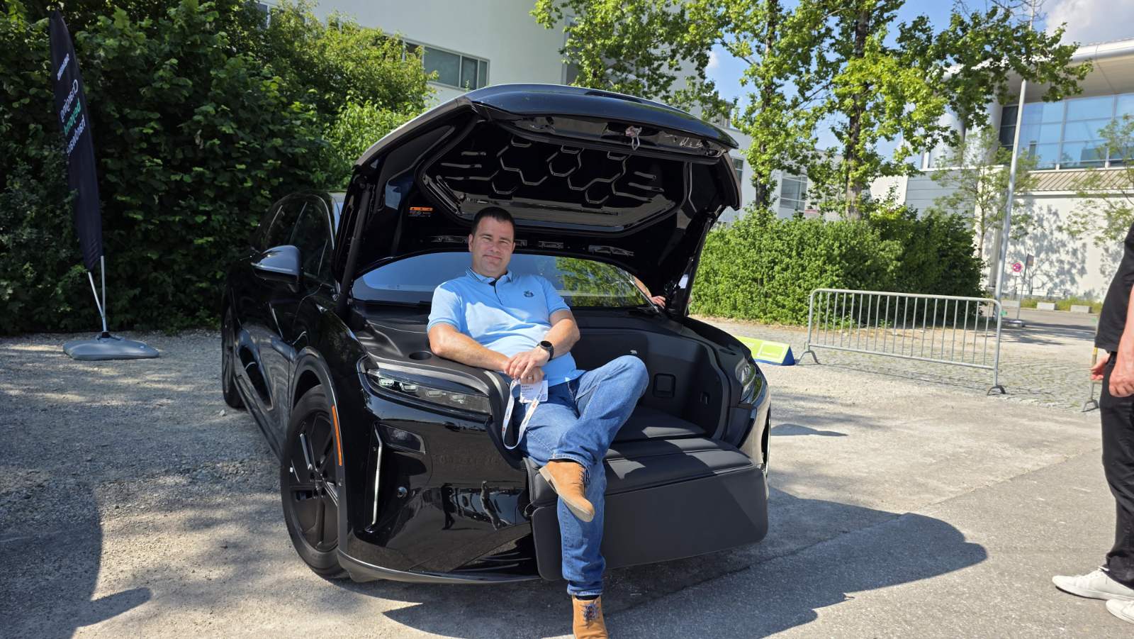 Lucid Air in Gravity